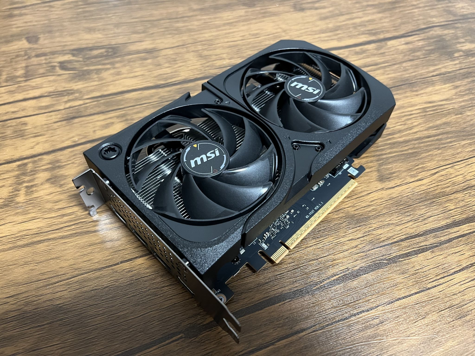 RTX 5060 8GB GDDR7 vale a pena para jogar em Full HD?